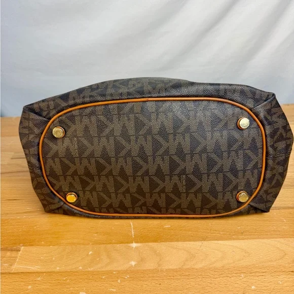 Michael Kors Brown and Tan Shoulder Bag - Picture 4 of 9